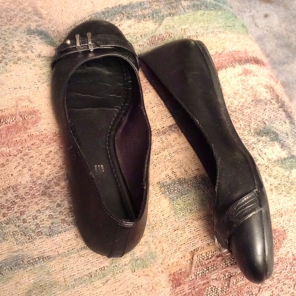 Black flat Slip On shoe women 10W American Eagle